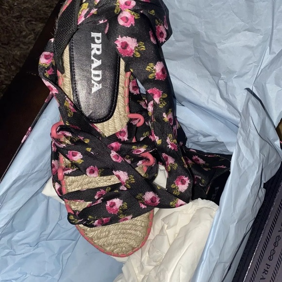 Prada sandals - Picture 6 of 6